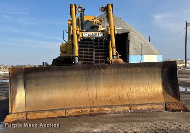 Image of Caterpillar D7H LGP equipment image 1