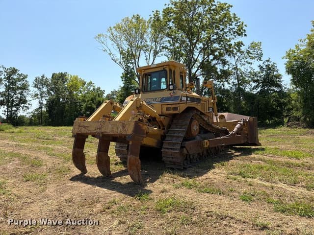 Image of Caterpillar D8N equipment image 4