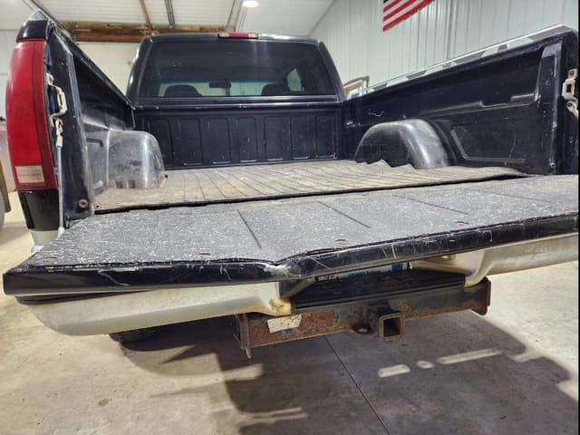 Image of Chevrolet 1500 equipment image 3