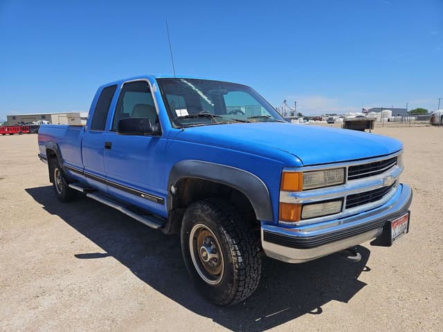 Image of Chevrolet 2500 equipment image 2