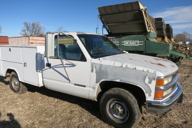Image of Chevrolet 2500 equipment image 1