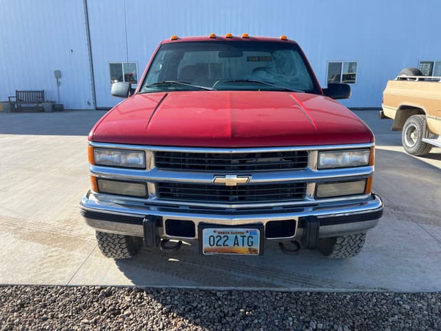 Image of Chevrolet 2500 equipment image 1