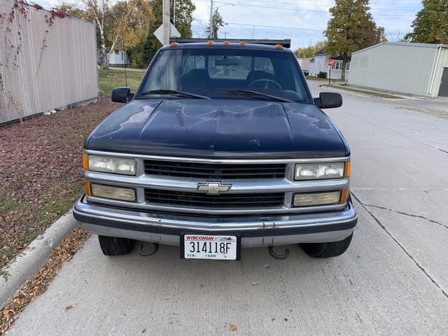 Image of Chevrolet 3500 equipment image 4