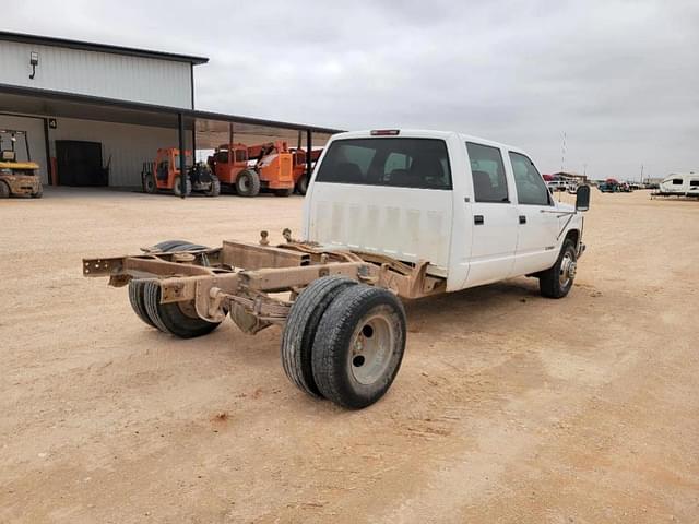 Image of Chevrolet 3500 equipment image 4