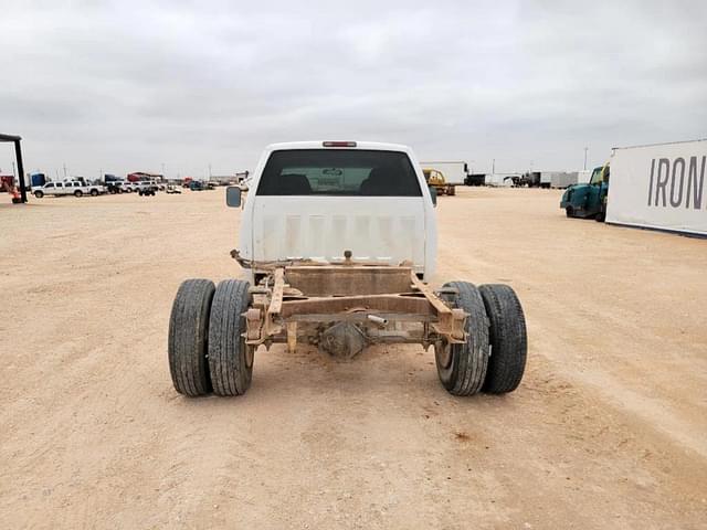 Image of Chevrolet 3500 equipment image 3
