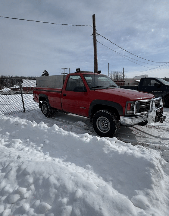 Image of Chevrolet 3500 equipment image 4