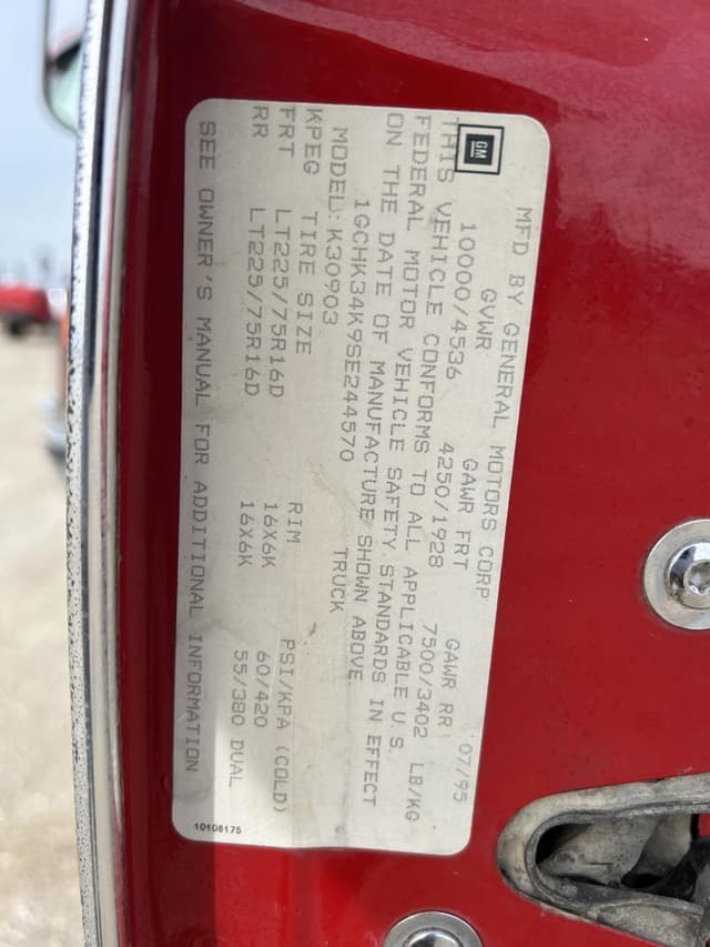 Image of Chevrolet 3500 equipment image 1