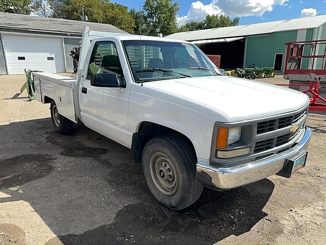 Image of Chevrolet 2500 equipment image 4