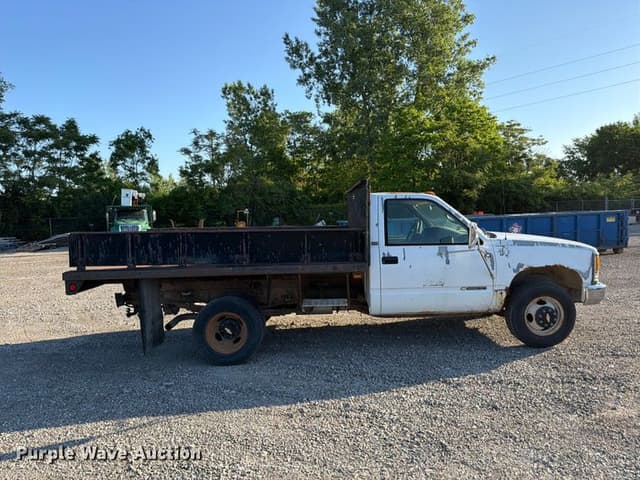 Image of Chevrolet C3500 equipment image 3
