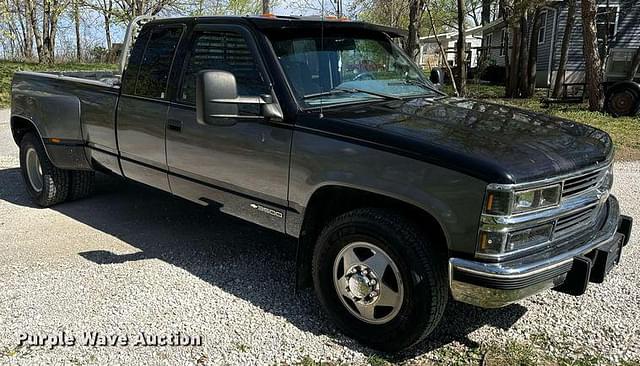 Image of Chevrolet C3500 equipment image 2