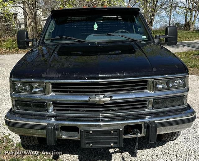 Image of Chevrolet C3500 equipment image 1
