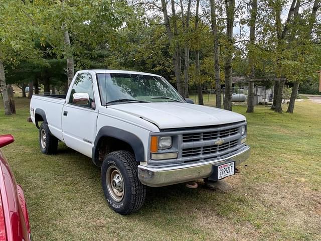 Image of Chevrolet Cheyenne 2500 equipment image 2