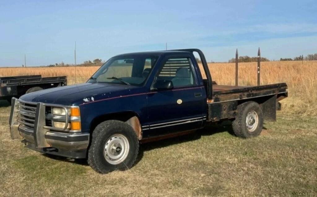 1995 Chevrolet 2500 Equipment Image0