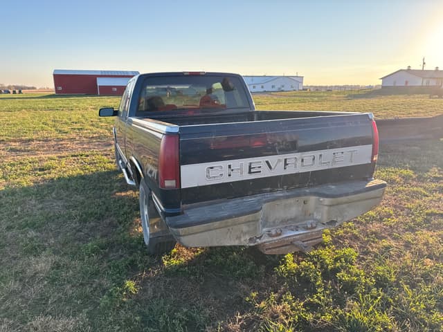 Image of Chevrolet K1500 equipment image 4