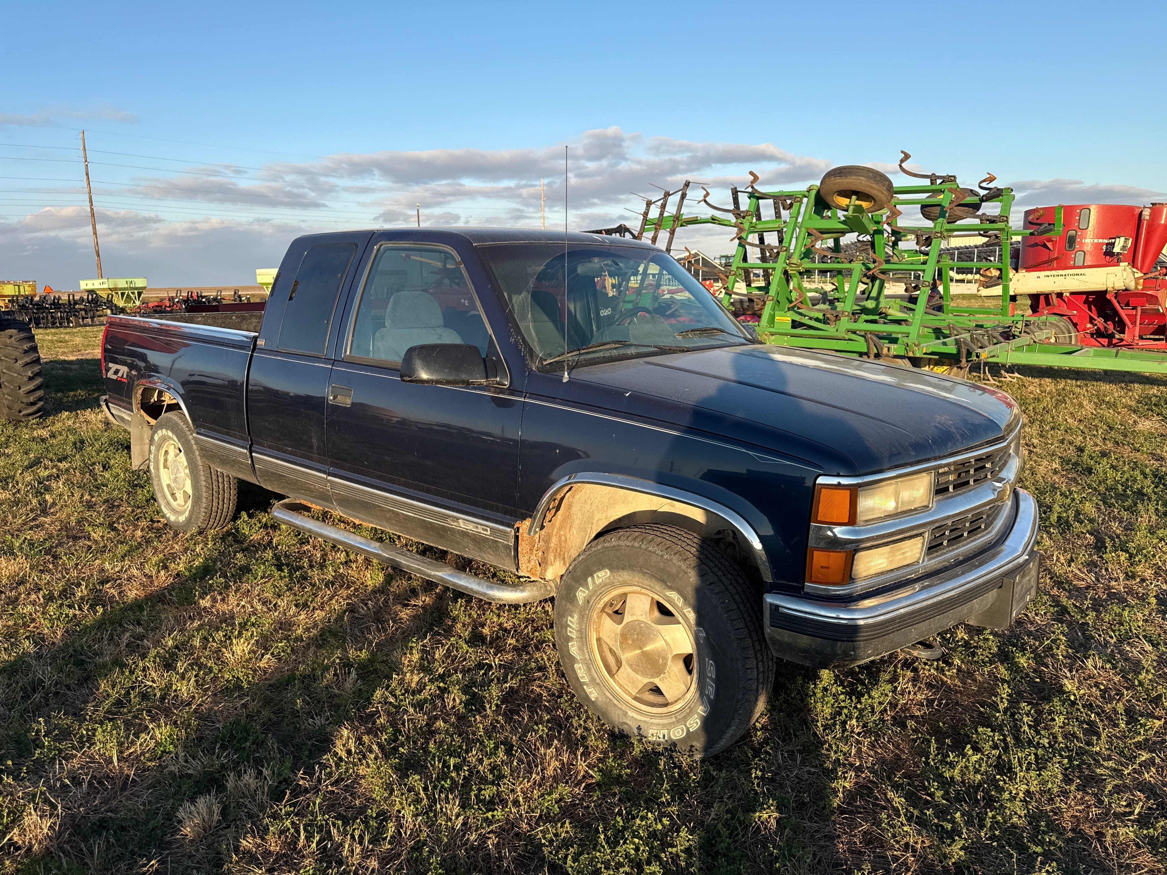 1995 Chevrolet K1500 Equipment Image0