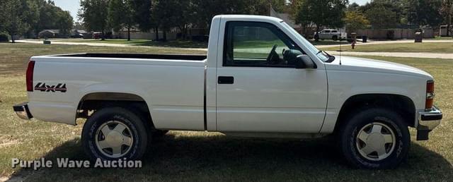 Image of Chevrolet K1500 equipment image 3