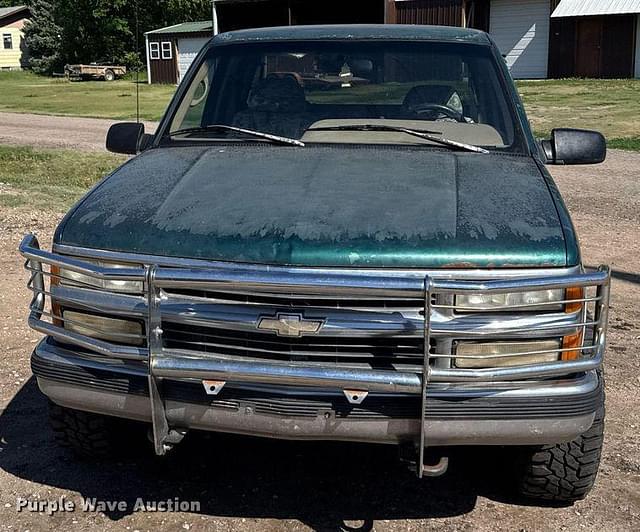 Image of Chevrolet K1500 equipment image 1