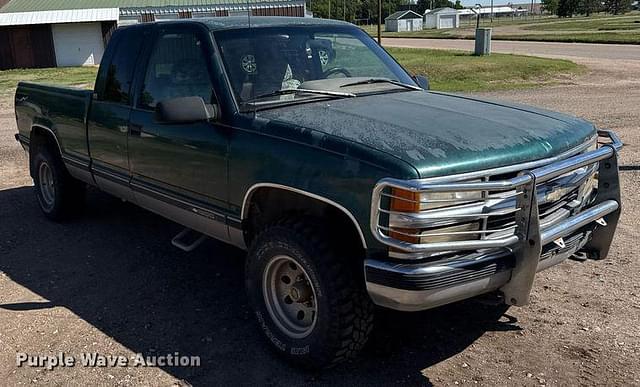 Image of Chevrolet K1500 equipment image 2