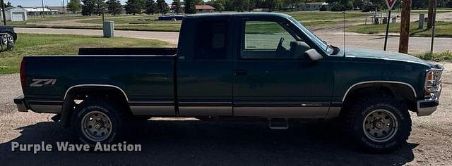 Image of Chevrolet K1500 equipment image 3