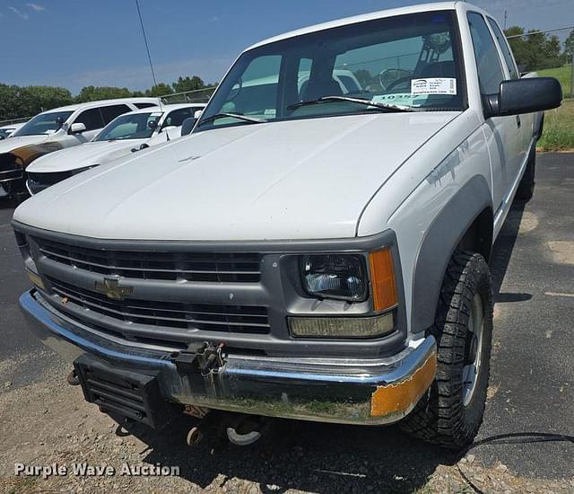 Image of Chevrolet K2500 equipment image 1