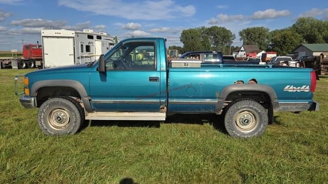 Image of Chevrolet K2500 equipment image 1