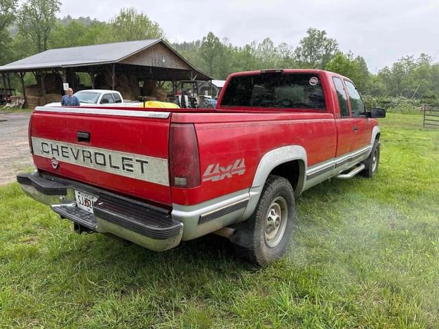 Image of Chevrolet K2500 equipment image 4