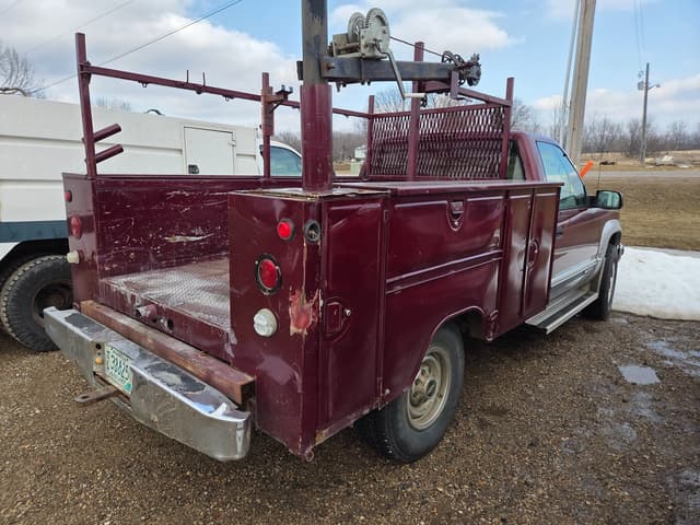 Image of Chevrolet K3500 equipment image 3
