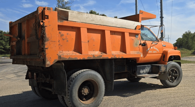 Image of Chevrolet Kodiak equipment image 3