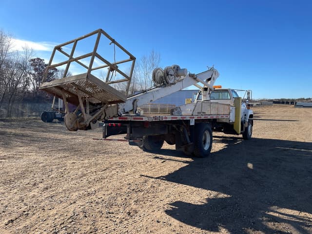 Image of Chevrolet Kodiak equipment image 4