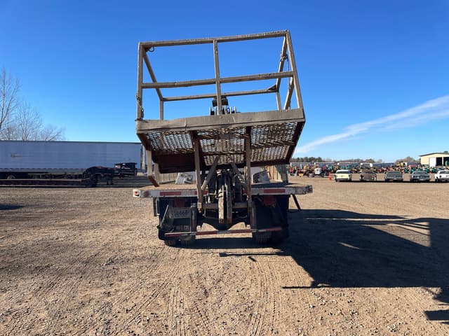 Image of Chevrolet Kodiak equipment image 3