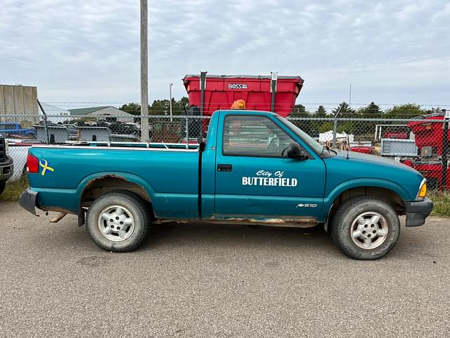 Image of Chevrolet S10 equipment image 1