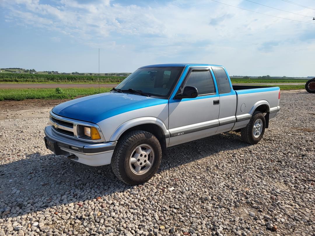 Image of Chevrolet S10 Primary image