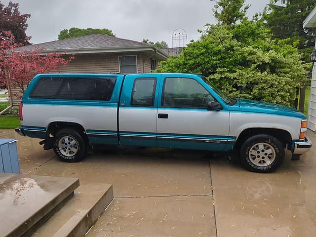 Image of Chevrolet 1500 equipment image 1
