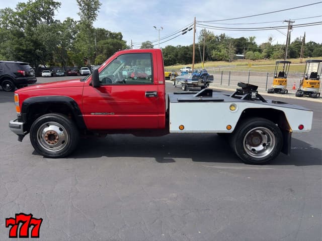 Image of Chevrolet 3500HD equipment image 2