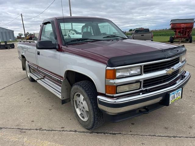 Image of Chevrolet 1500 equipment image 1