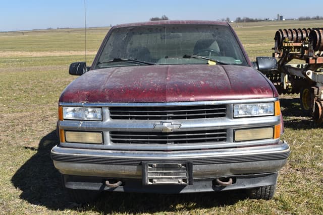 Image of Chevrolet 1500 equipment image 1