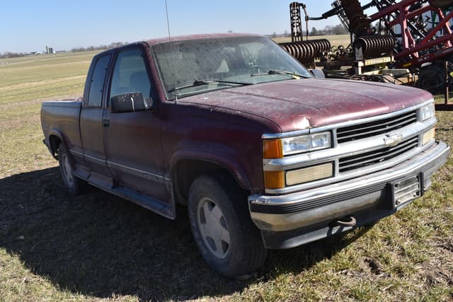 Image of Chevrolet 1500 equipment image 2