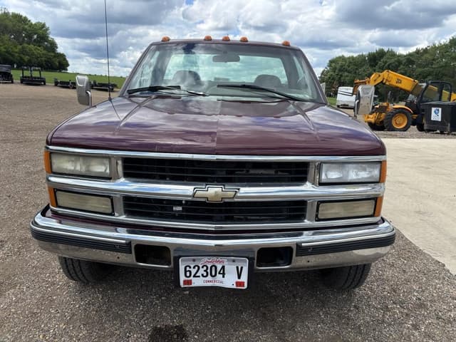 Image of Chevrolet 3500 equipment image 1