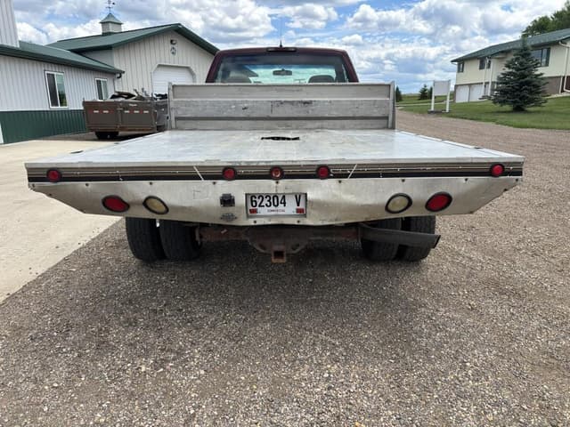 Image of Chevrolet 3500 equipment image 4