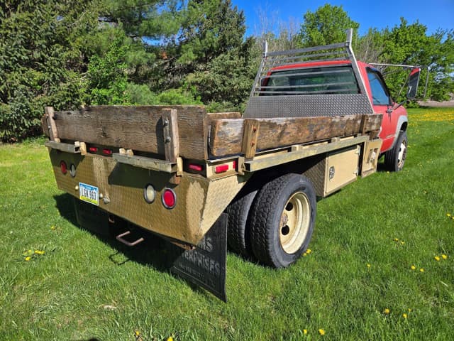 Image of Chevrolet 3500HD equipment image 4