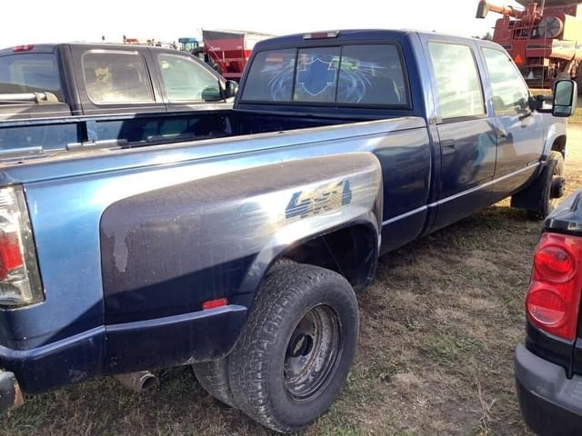 Image of Chevrolet 3500 equipment image 3