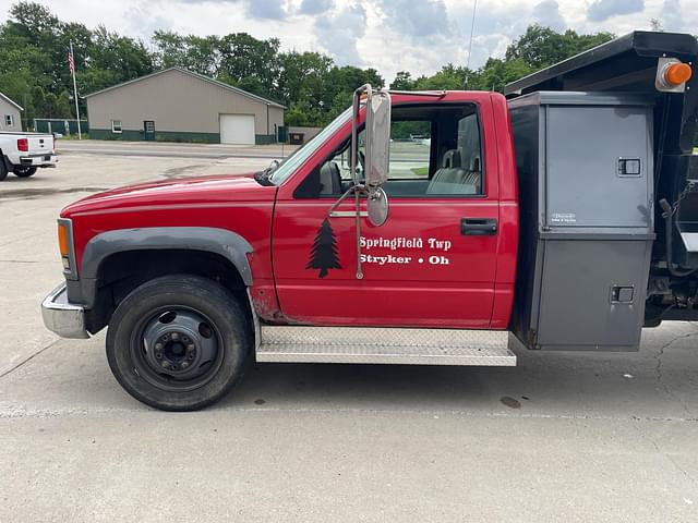 Image of Chevrolet 3500HD equipment image 1