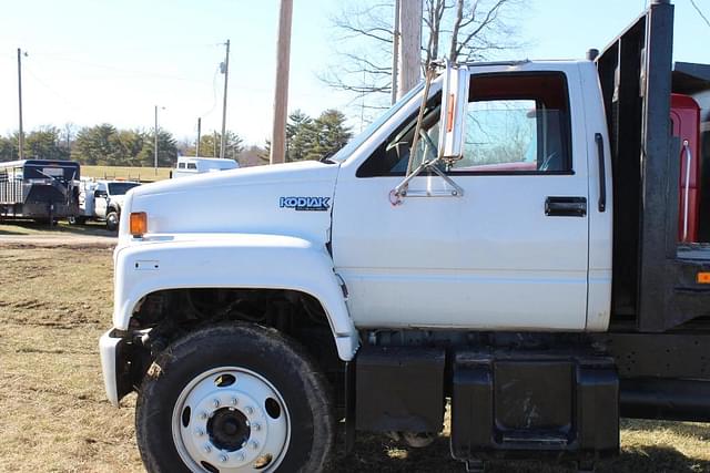 Image of Chevrolet Kodiak equipment image 1