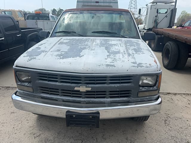 Image of Chevrolet 2500 equipment image 1