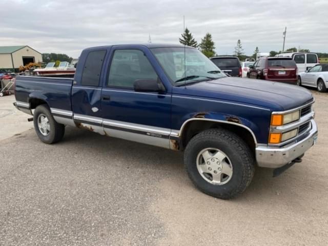 Image of Chevrolet 1500 equipment image 4