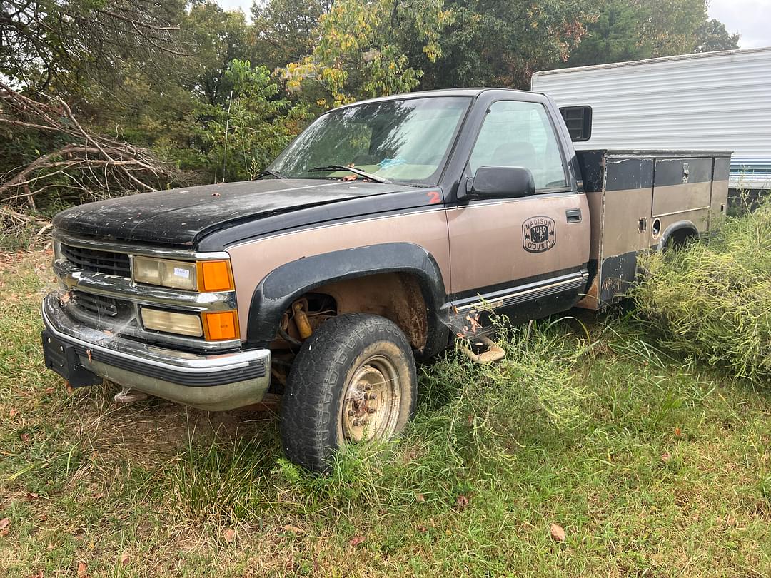 Image of Chevrolet Silverado Primary image