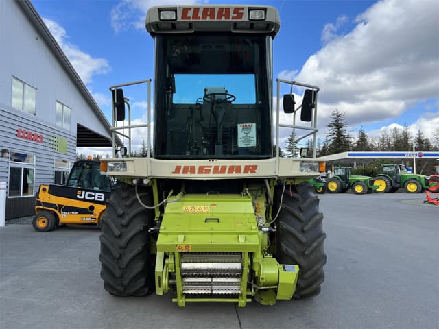 Image of CLAAS Jaguar 820 equipment image 2