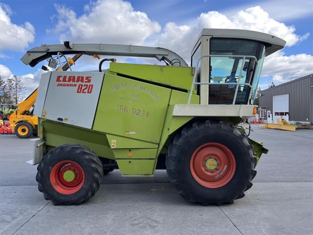 Image of CLAAS Jaguar 820 equipment image 4
