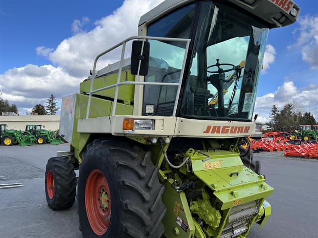 Image of CLAAS Jaguar 820 equipment image 3