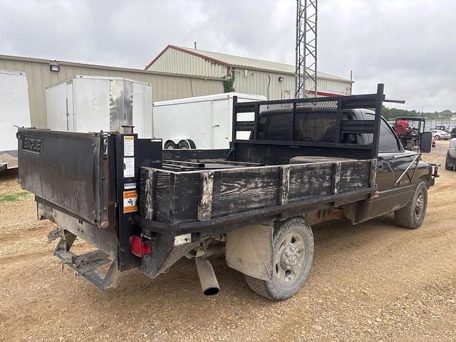 Image of Dodge Ram 2500 equipment image 4